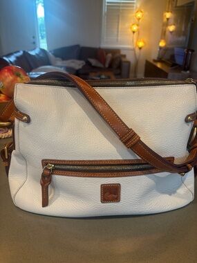 Dooney Bourke Pebble Grain White Leather Double Zip Pocket Hobo Bag Florentine